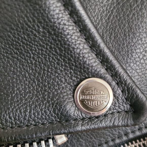 EUC Harley Davidson leather jacket - Picture 7 of 10